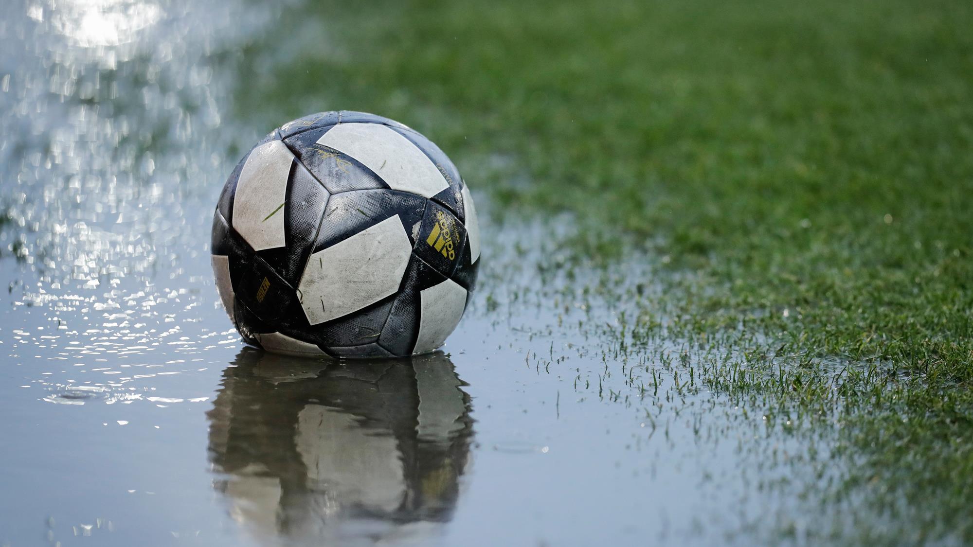 ball_in_water
